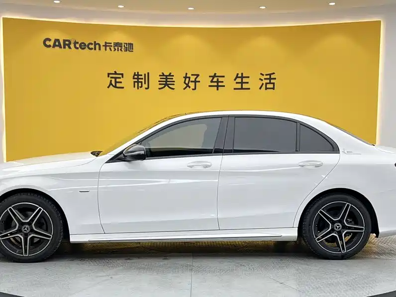 Mercedes-Benz C-Class — миниатюра 3