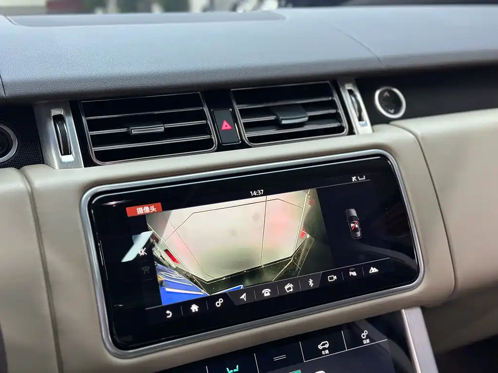 Land Rover Range Rover — миниатюра 13