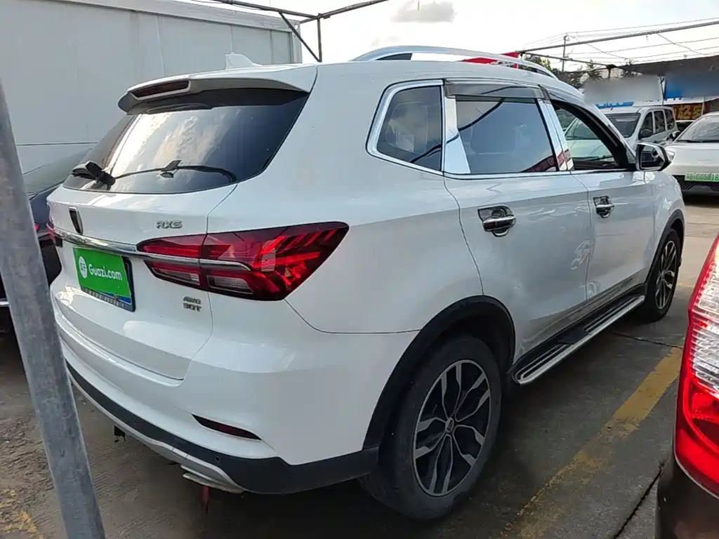 Roewe RX5 — миниатюра 7