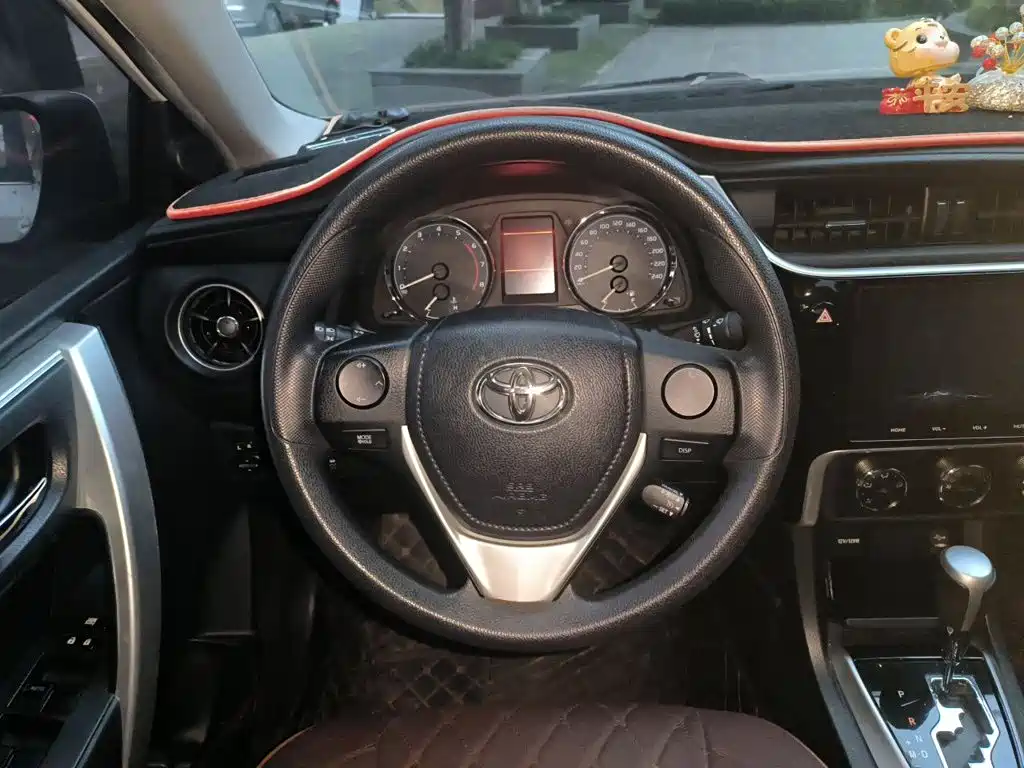Toyota Corolla — миниатюра 6