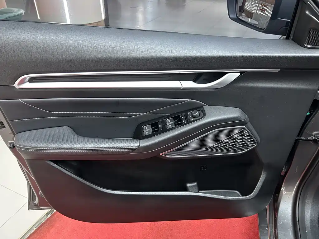 Geely Emgrand — миниатюра 10