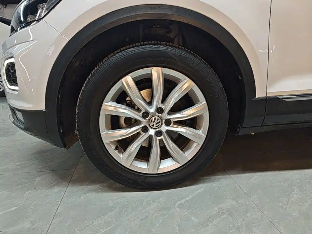 Volkswagen T-Roc — миниатюра 23