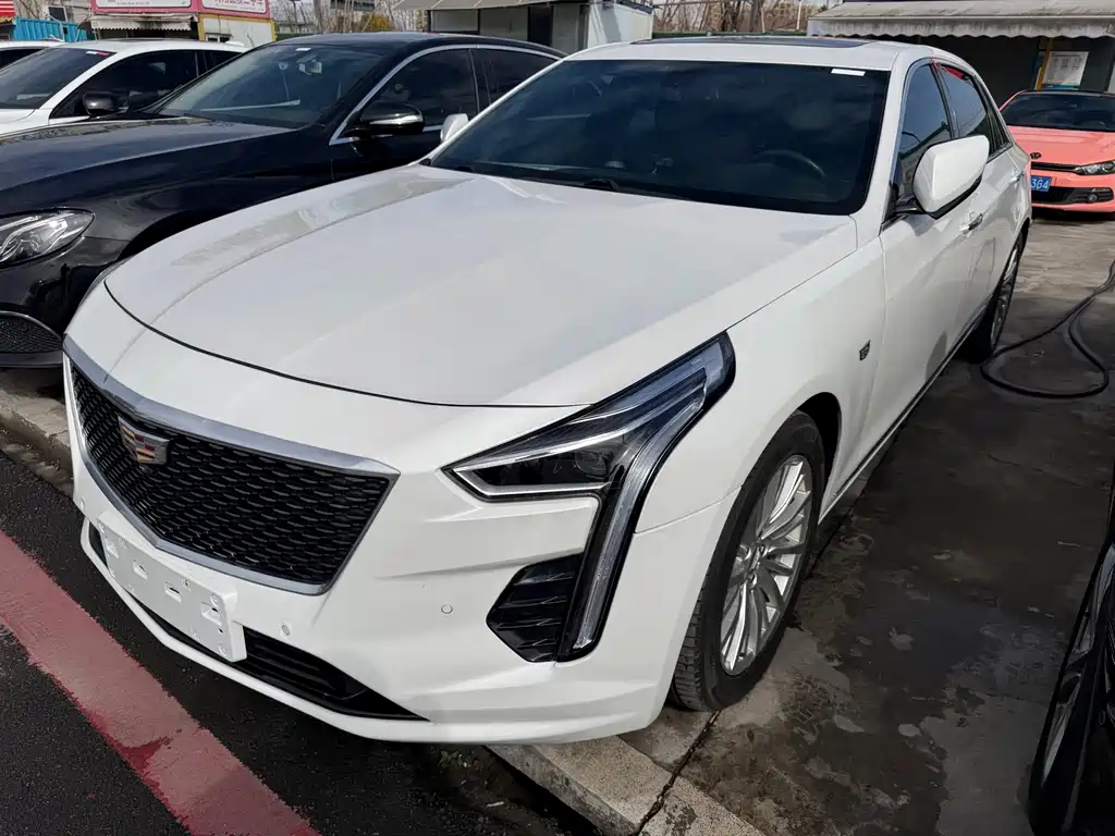 CADILLAC CT6