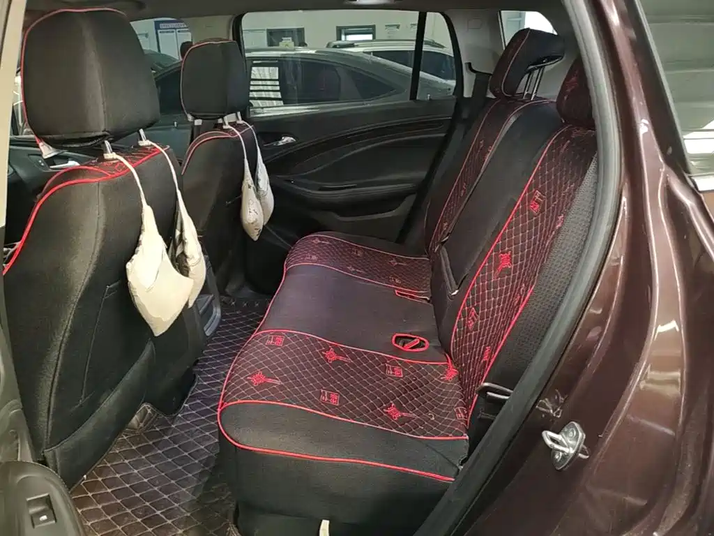 Buick Envision Plus — миниатюра 17
