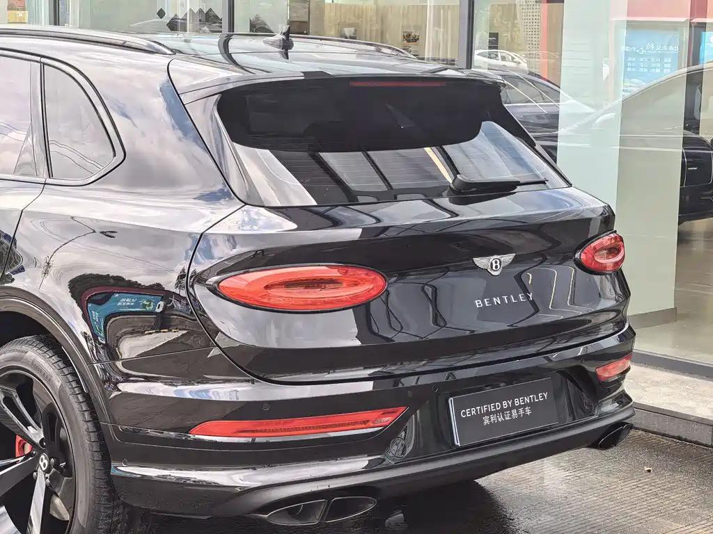 Bentley Bentayga — миниатюра 10