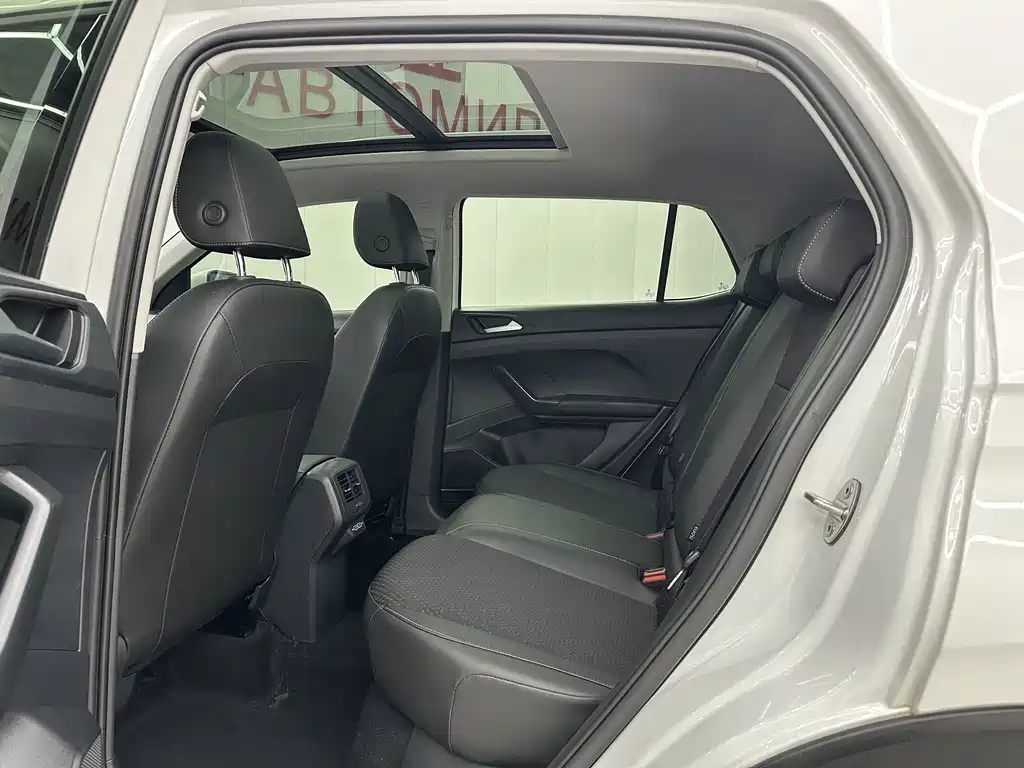 VOLKSWAGEN EXPLORING THE SHADOW