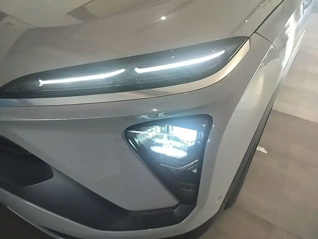 NIO ES6 — миниатюра 24