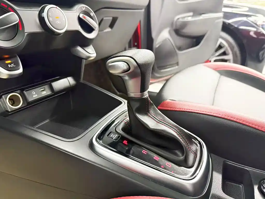 Kia KX Cross — миниатюра 13