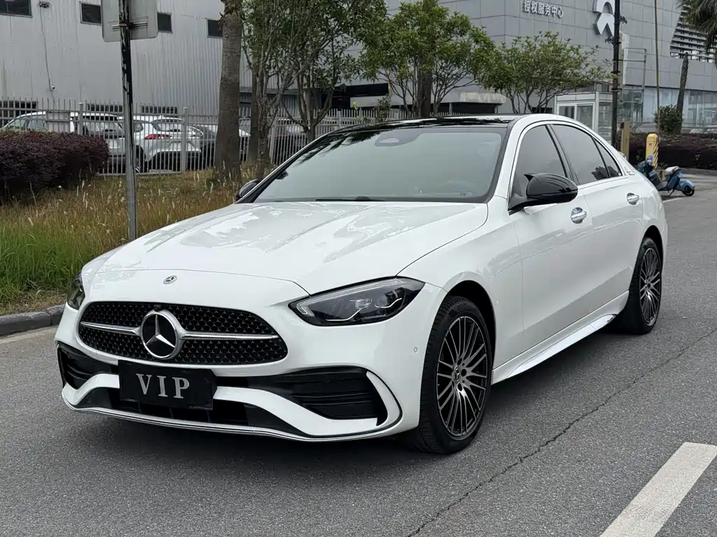 Mercedes-Benz C-Class 2025