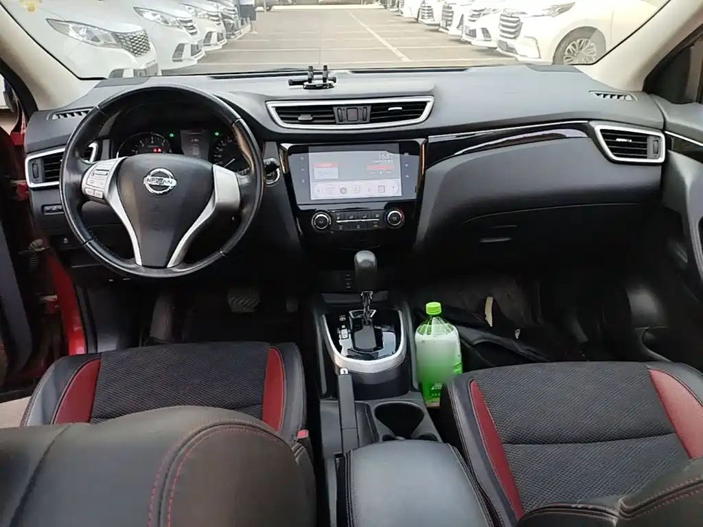 Nissan Qashqai — миниатюра 10