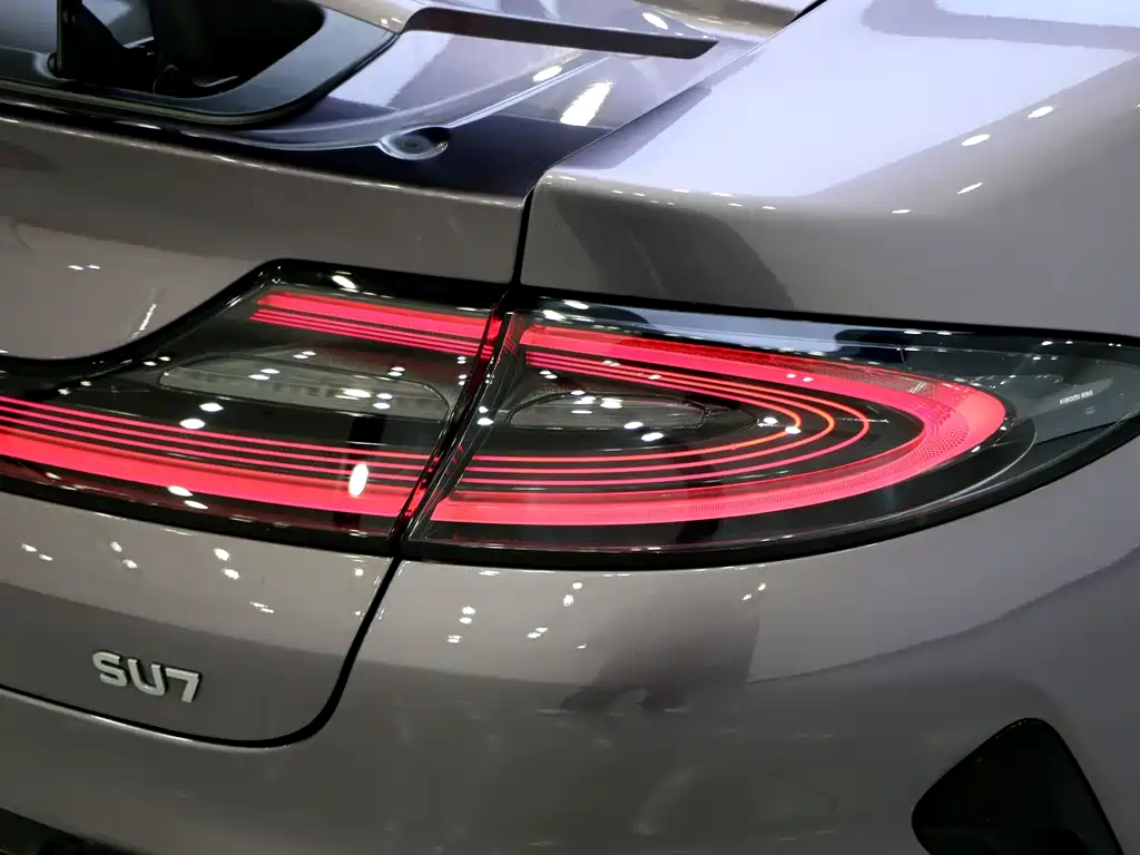 XIAOMI CAR XIAOMI SU7