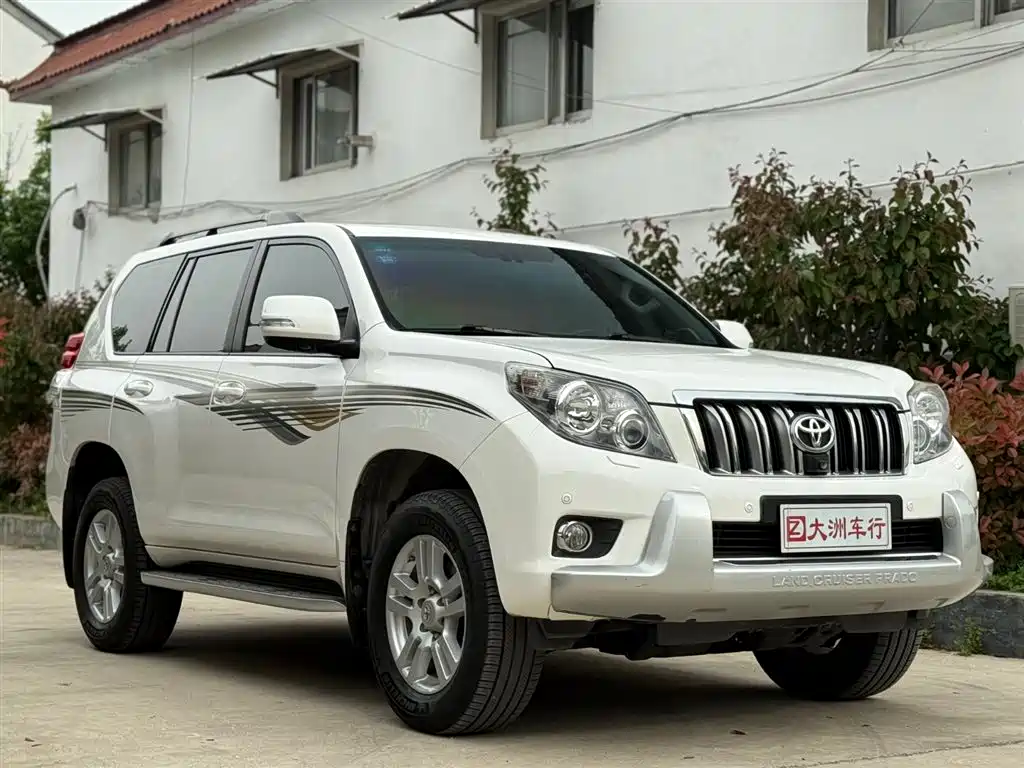 Toyota Land Cruiser Prado 2010 4.0L AT VX NAVI