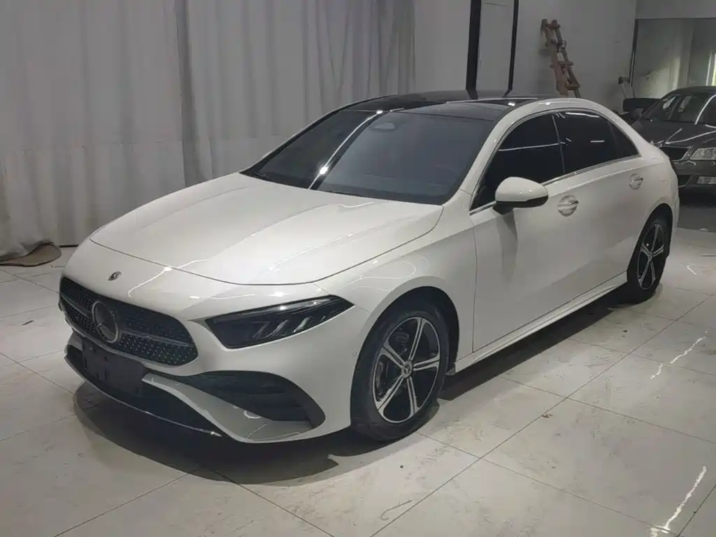 Mercedes-Benz A-Class — миниатюра 2