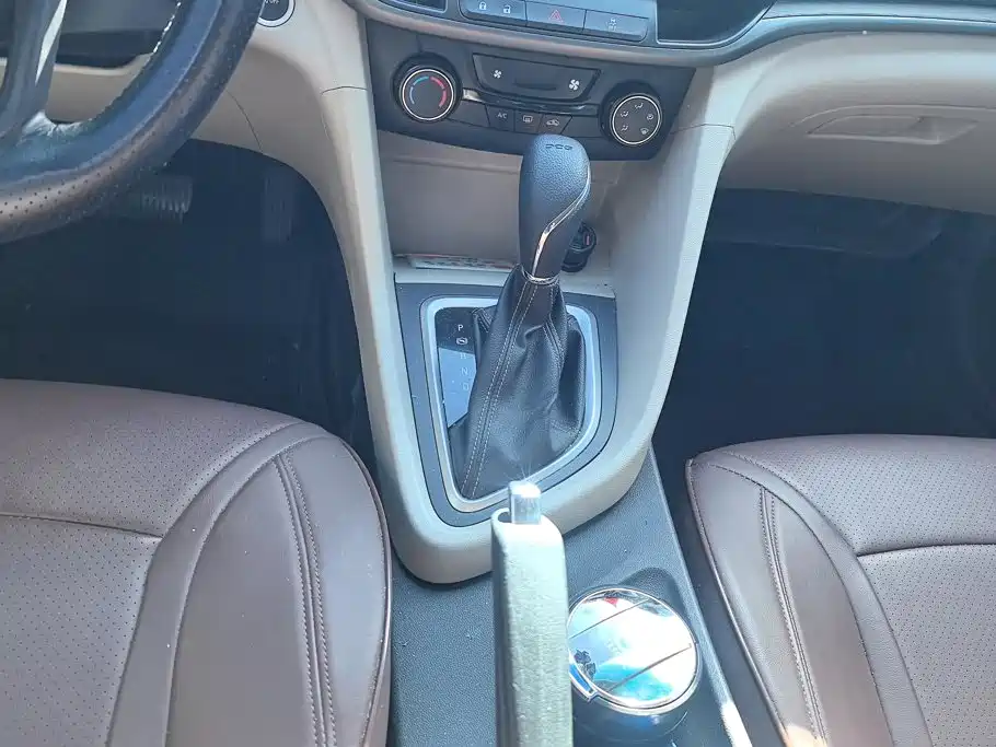 Buick Excelle — миниатюра 16
