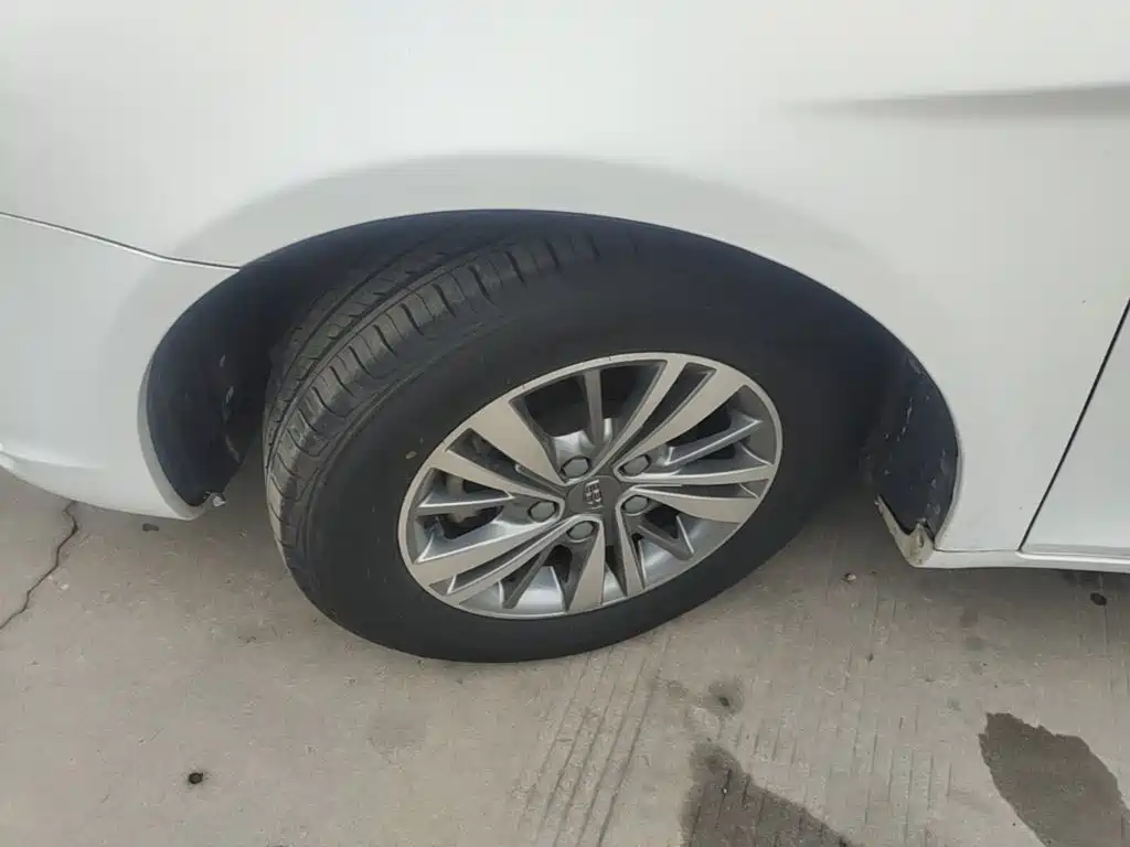 Geely Emgrand — миниатюра 23