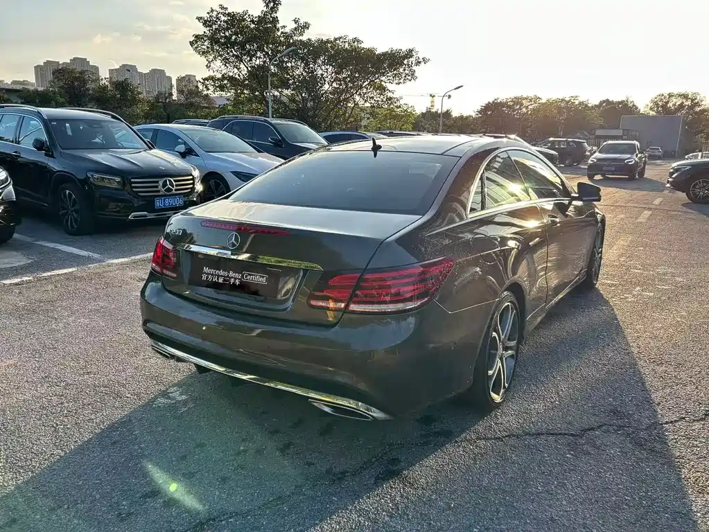 Mercedes-Benz E-Class (Import) — миниатюра 8