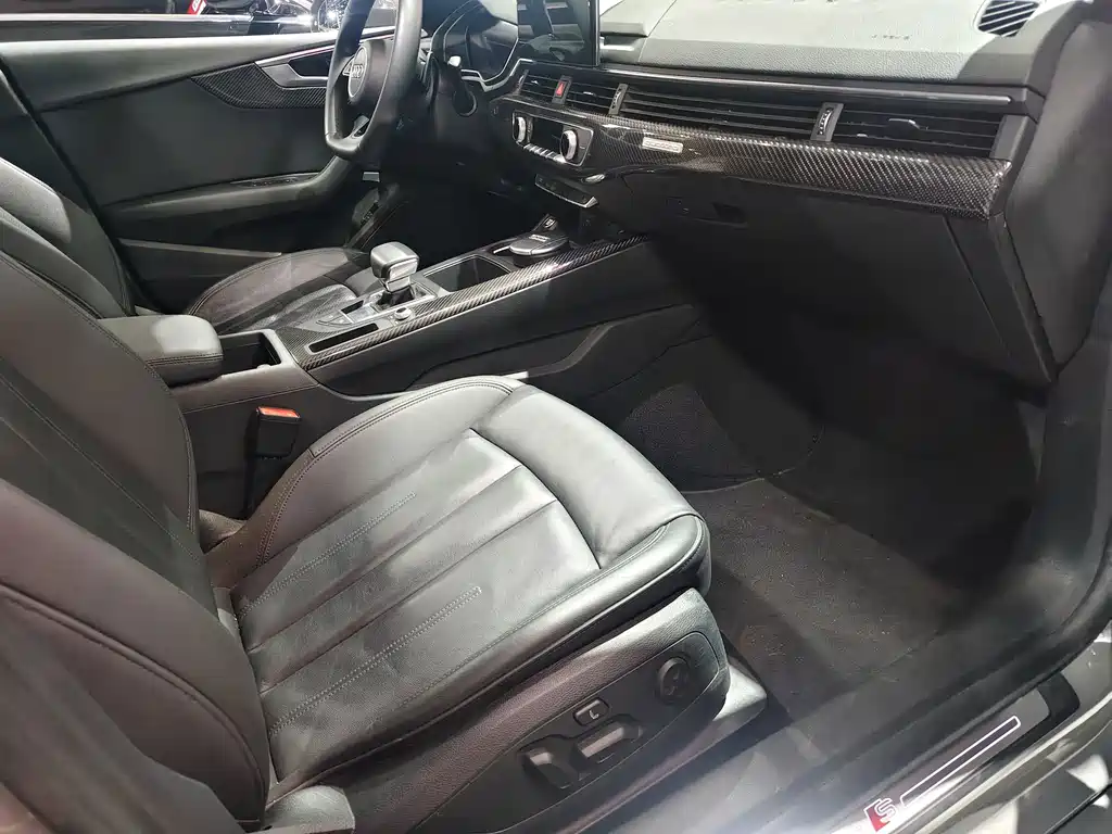Audi A5 (Import) — миниатюра 12