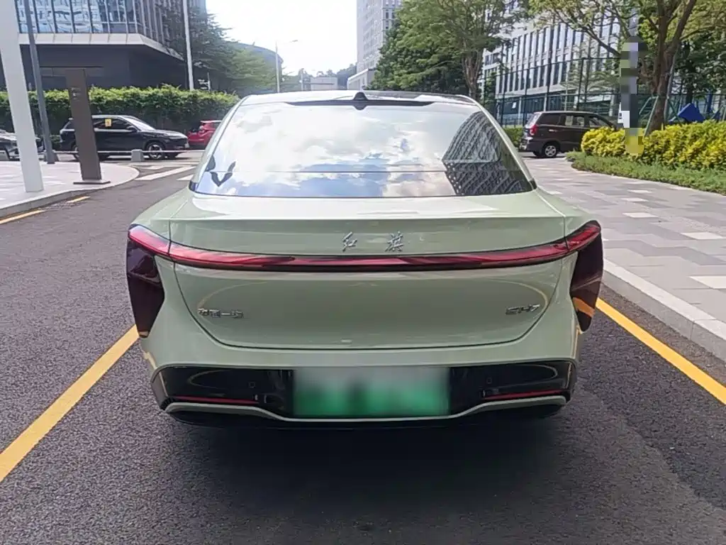 Hongqi Hongqi EH7 — миниатюра 6