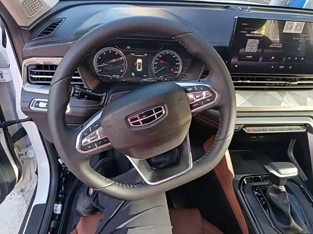 Geely Vision X6 — миниатюра 11