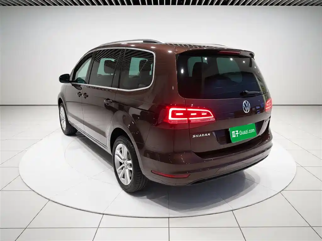 Volkswagen Xia 2016 380TSI 7 мест