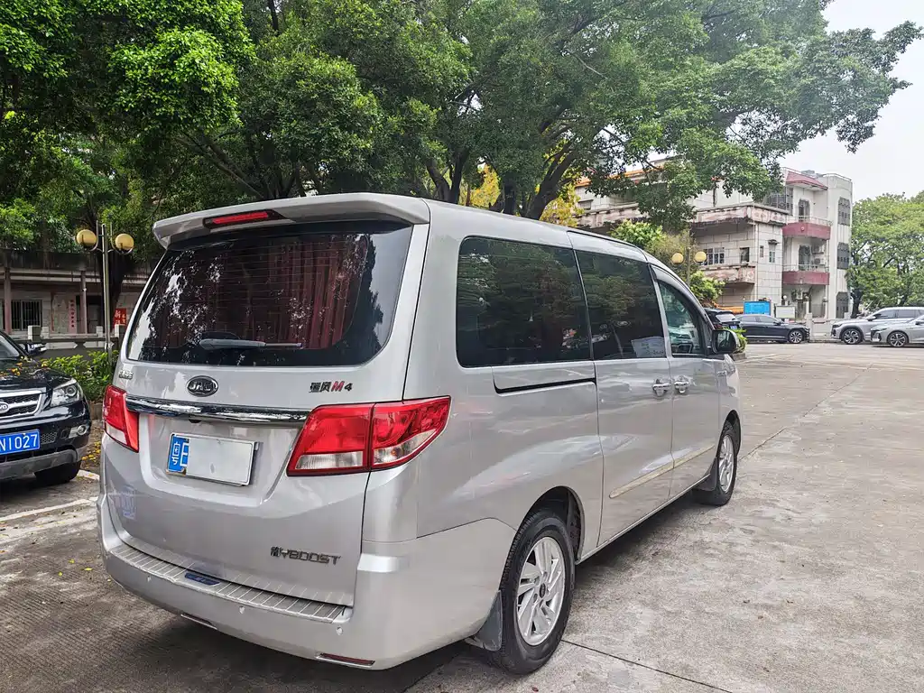 JAC Motors RUIFENG M4