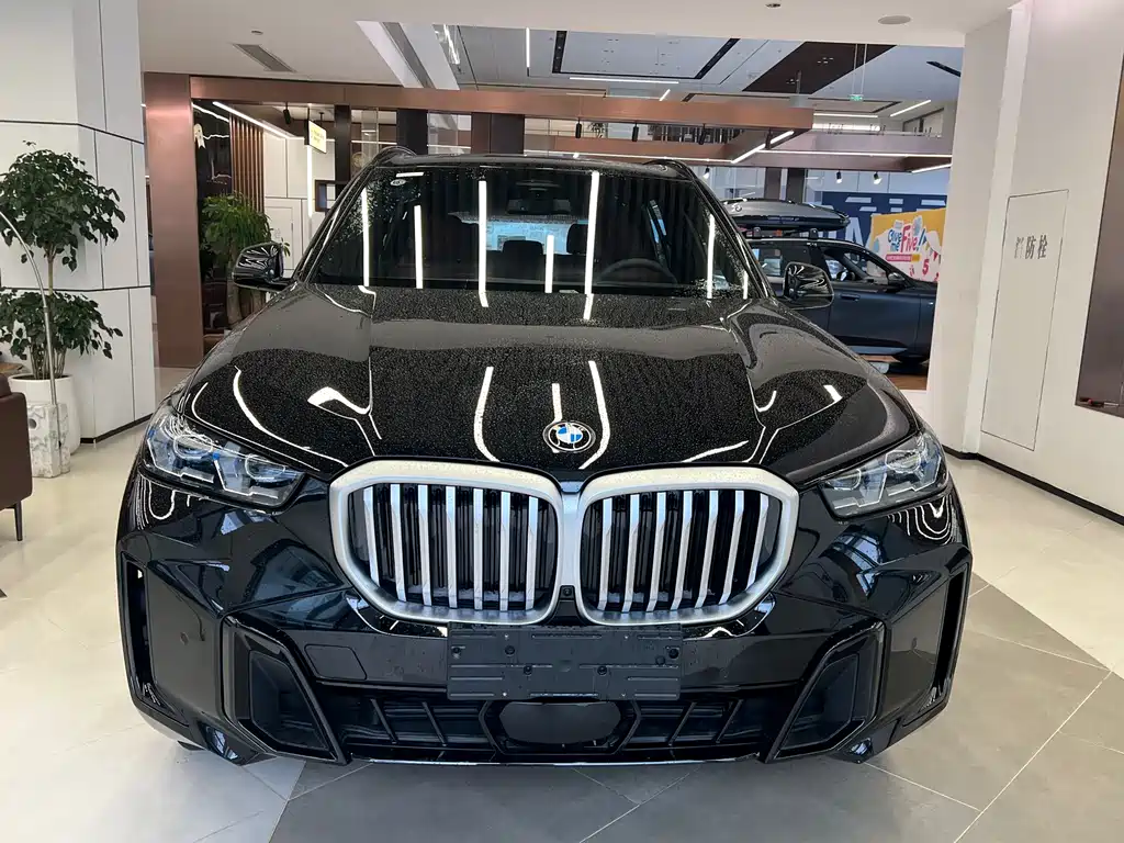 BMW X5 2025 xDrive 40Li M Sport