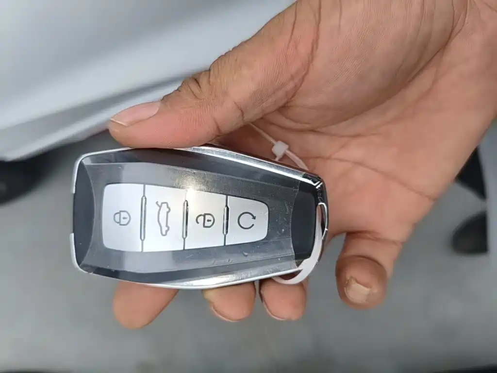 Geely Boyue L — миниатюра 9