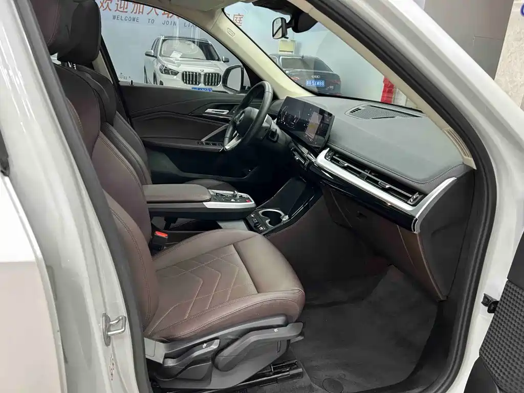 BMW X1 — миниатюра 14