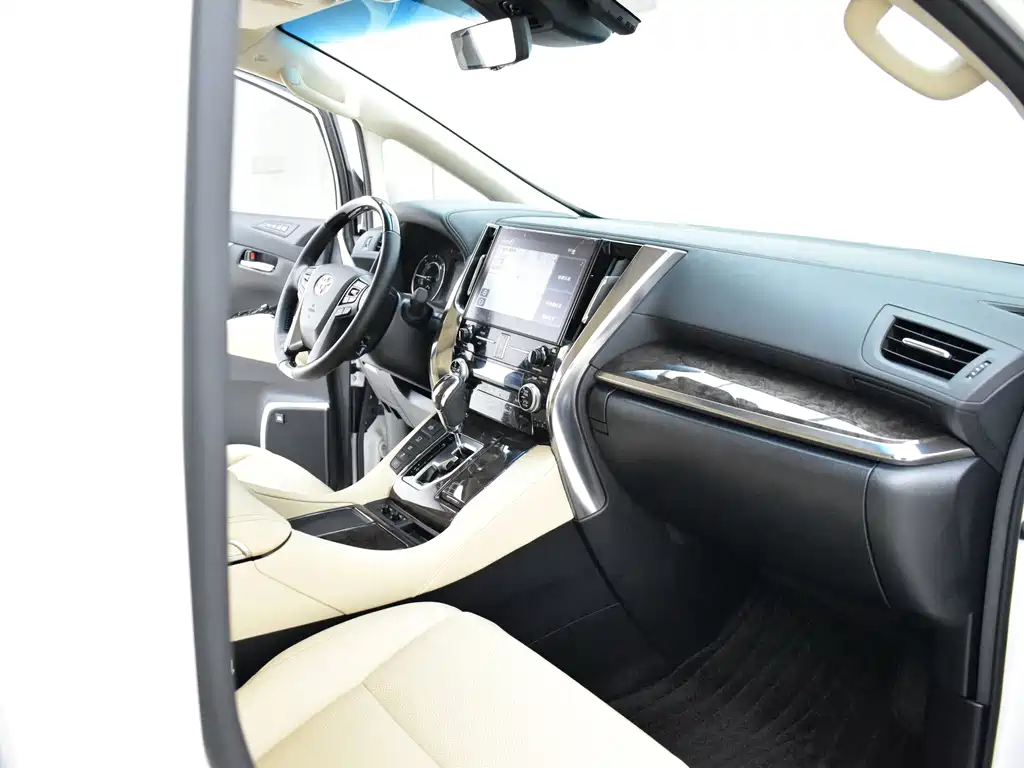 Toyota Vellfire — миниатюра 11