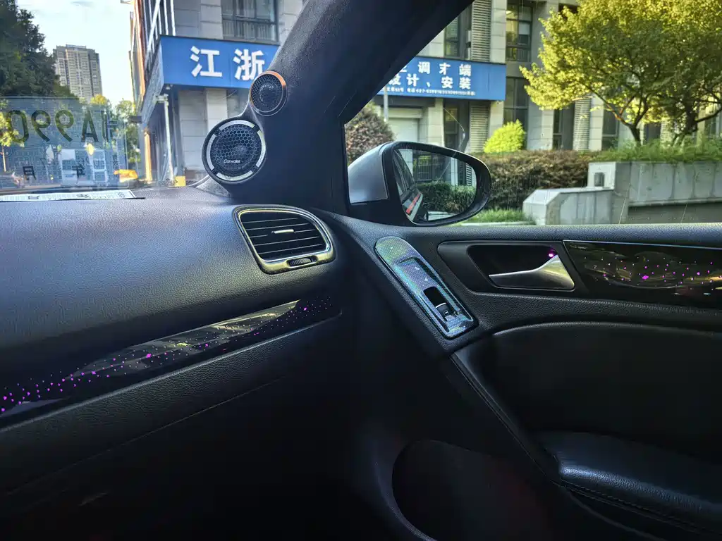Volkswagen Golf GTI — миниатюра 15