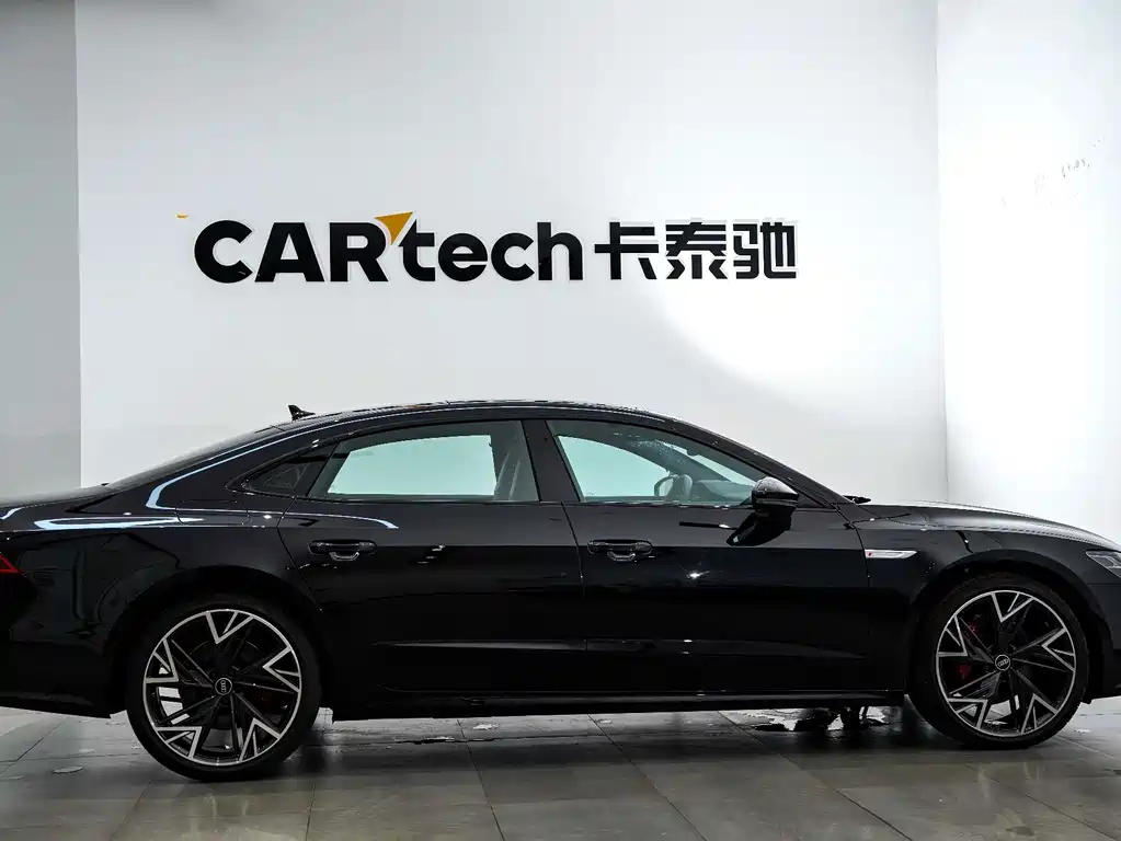 Audi A7L — миниатюра 3