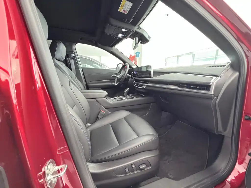 Cadillac XT4 2024 28T Luxury