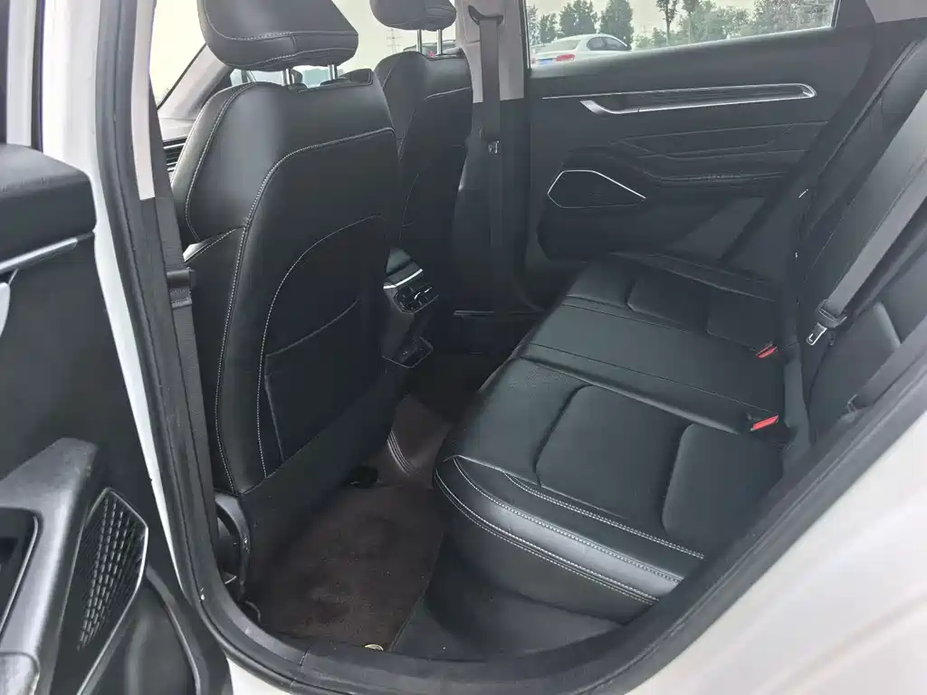 Geely Emgrand — миниатюра 5