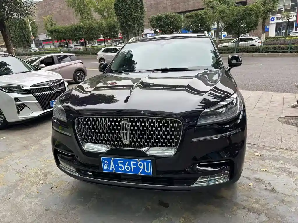 Lincoln Aviator — миниатюра 9