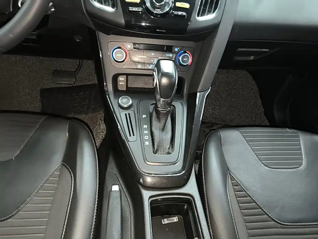 Ford Focus — миниатюра 14