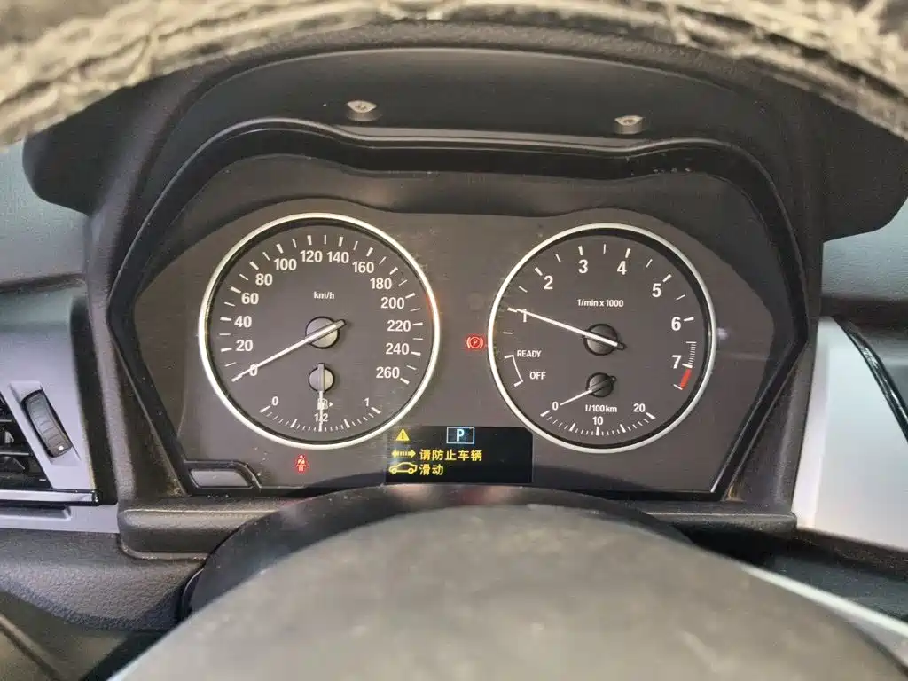 BMW 2 Series Active Tourer — миниатюра 12