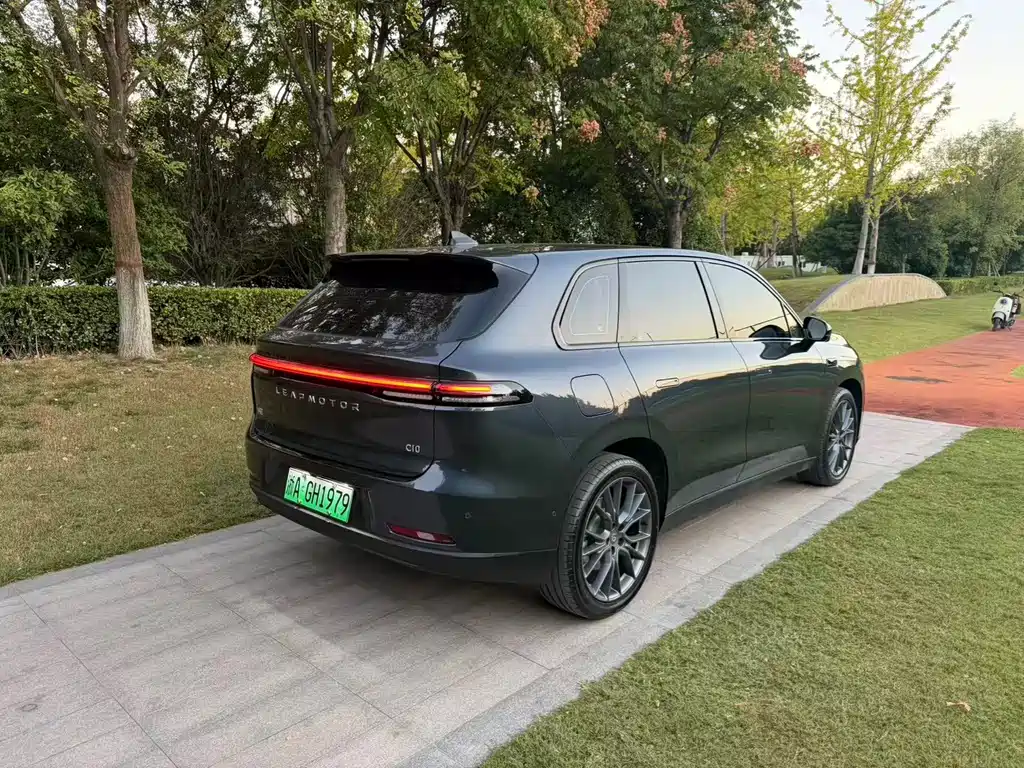 Leapmotor Leapmotor C10 — миниатюра 6