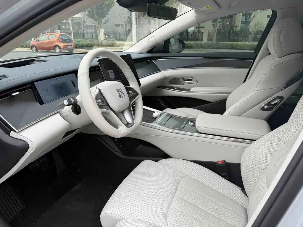 BYD Han — миниатюра 6