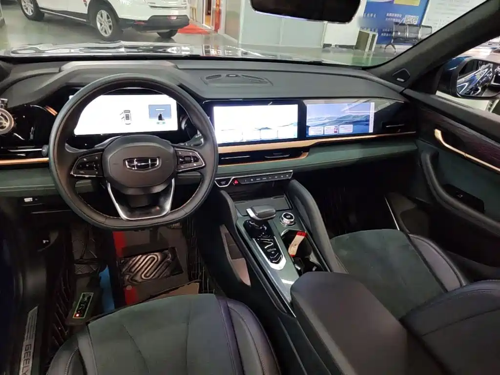 Geely Xingyue L — миниатюра 10