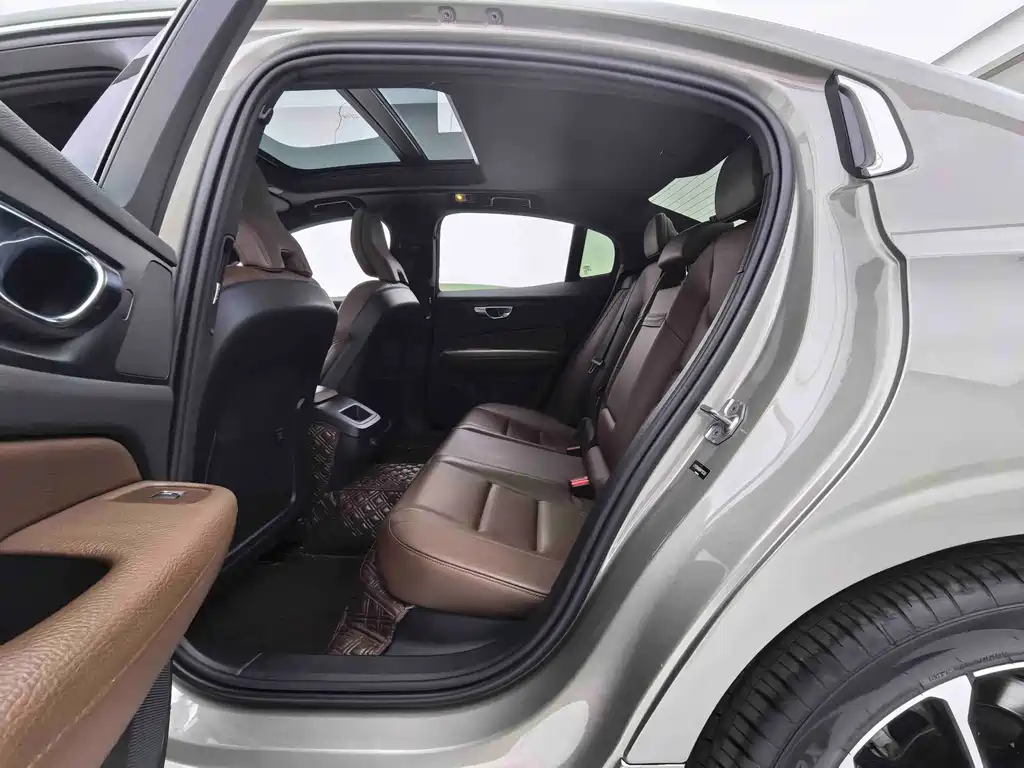 Volvo S60 — миниатюра 16