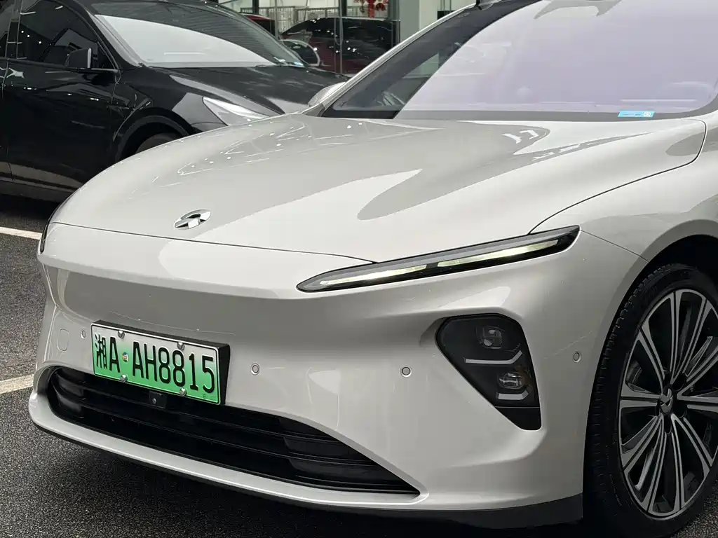 NIO NIO ET7