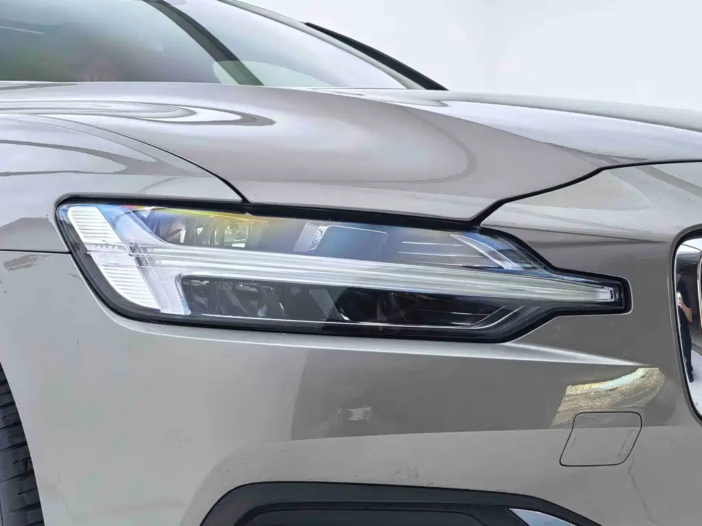 Volvo S60 — миниатюра 28