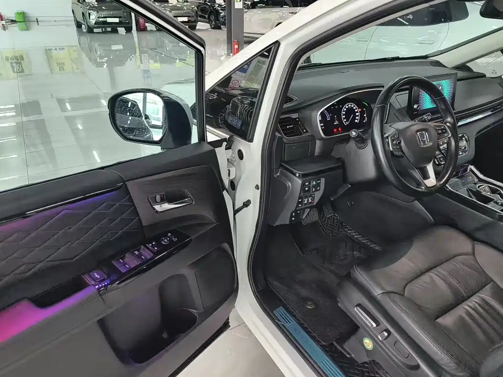 Honda Elysion — миниатюра 7