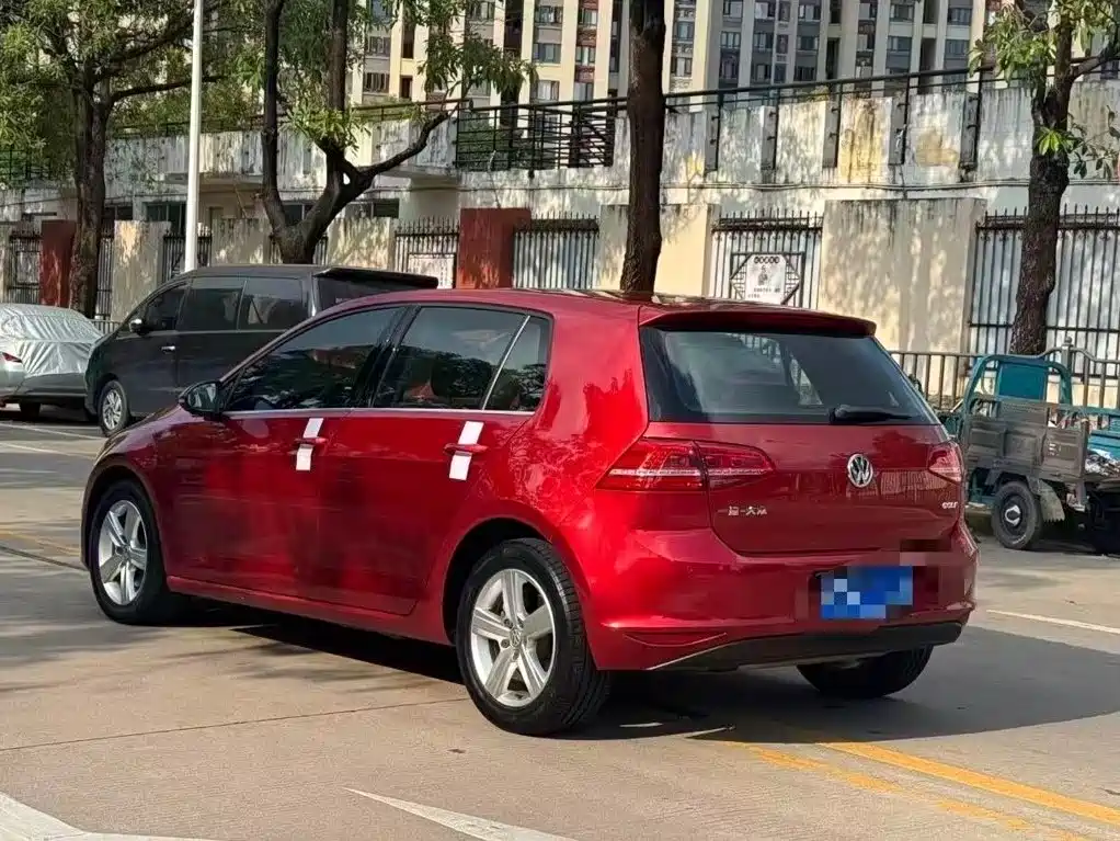 Volkswagen Golf — миниатюра 4