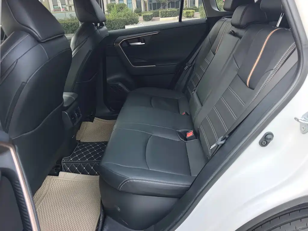 Toyota Wildlander — миниатюра 10