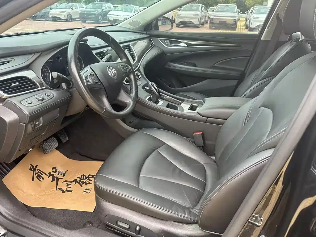 Buick LaCrosse — миниатюра 4