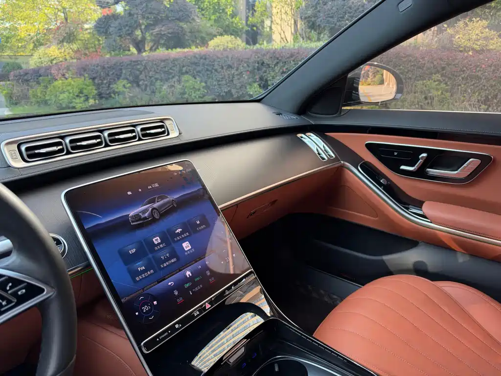 Mercedes-Benz S-Class — миниатюра 14