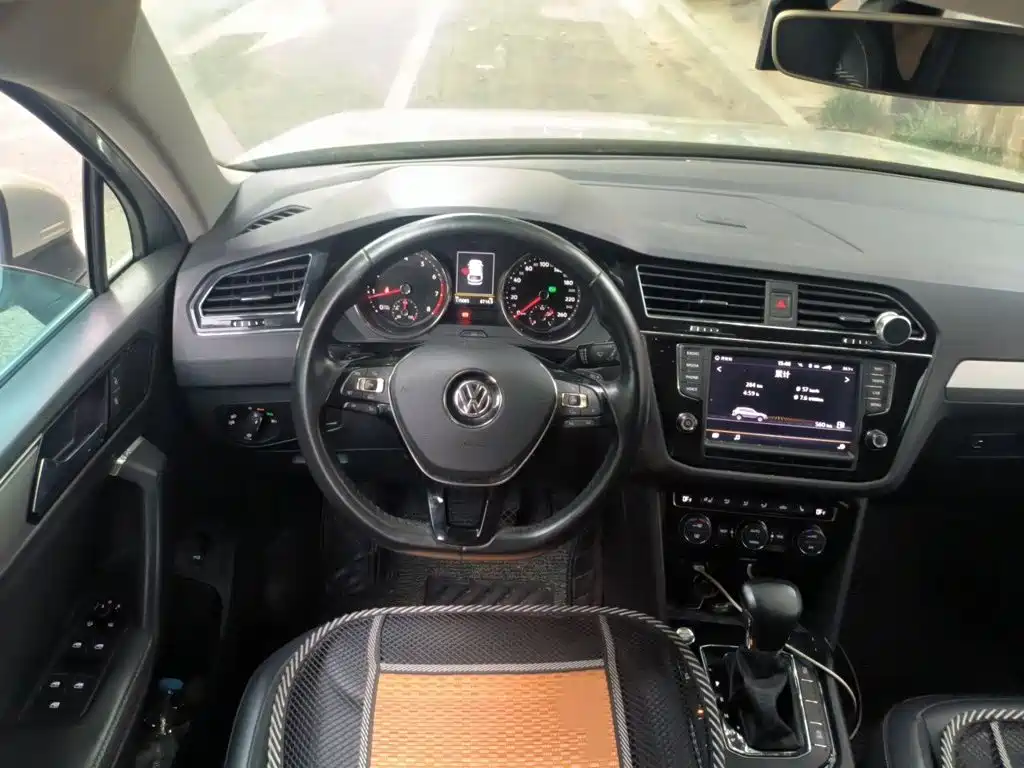 Volkswagen Tiguan L — миниатюра 3