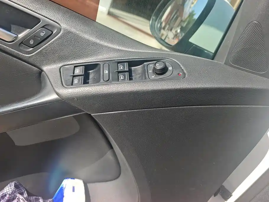 Volkswagen Tiguan — миниатюра 7