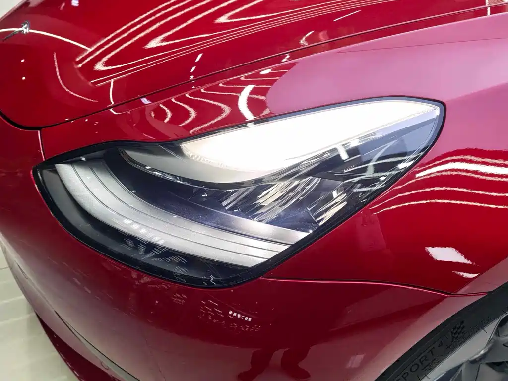 Tesla Model 3 — миниатюра 14